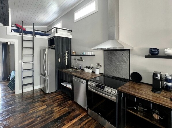 Microondas, placa de cocina