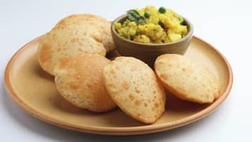 Desayuno continental (INR 150 por persona)