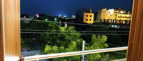 Deluxe Double Room, Air conditioning | Balcony