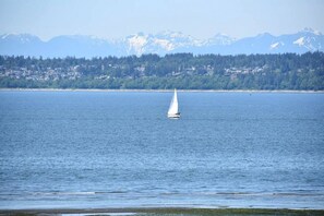 In Strandnähe, Segeln, Kajakfahren, Angeln
