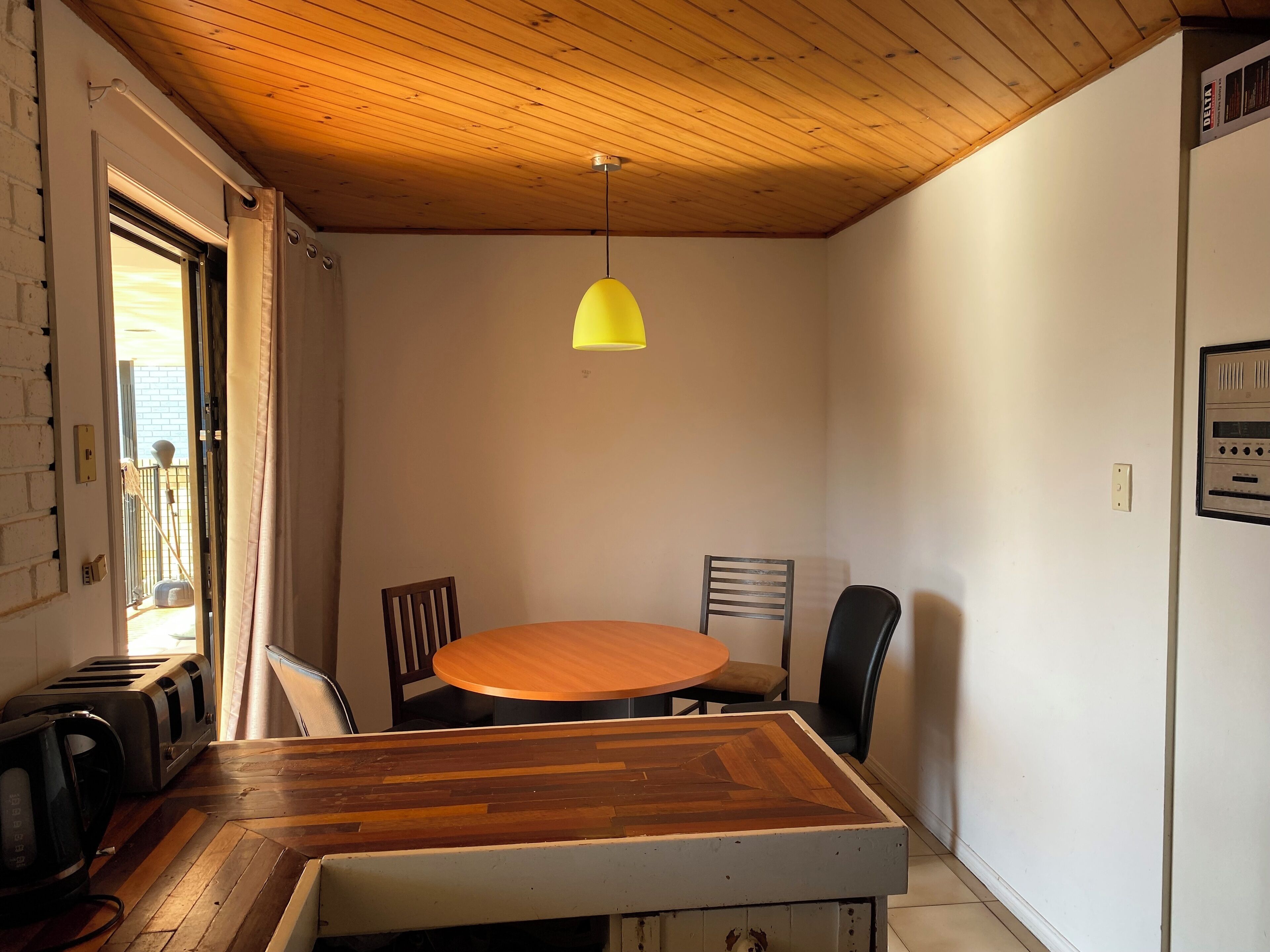 Shared Dormitory, 1 Bedroom, Smoking, Balcony | Dining