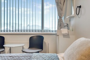 Triple Room - Flyers Hotel (Keflavík)