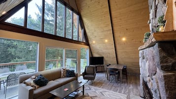 TV connectée, cheminée