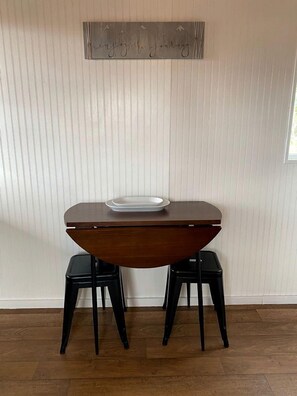 Interior - Remote Tiny House makes for a Brilliant Colorado Getaway (Meeker)