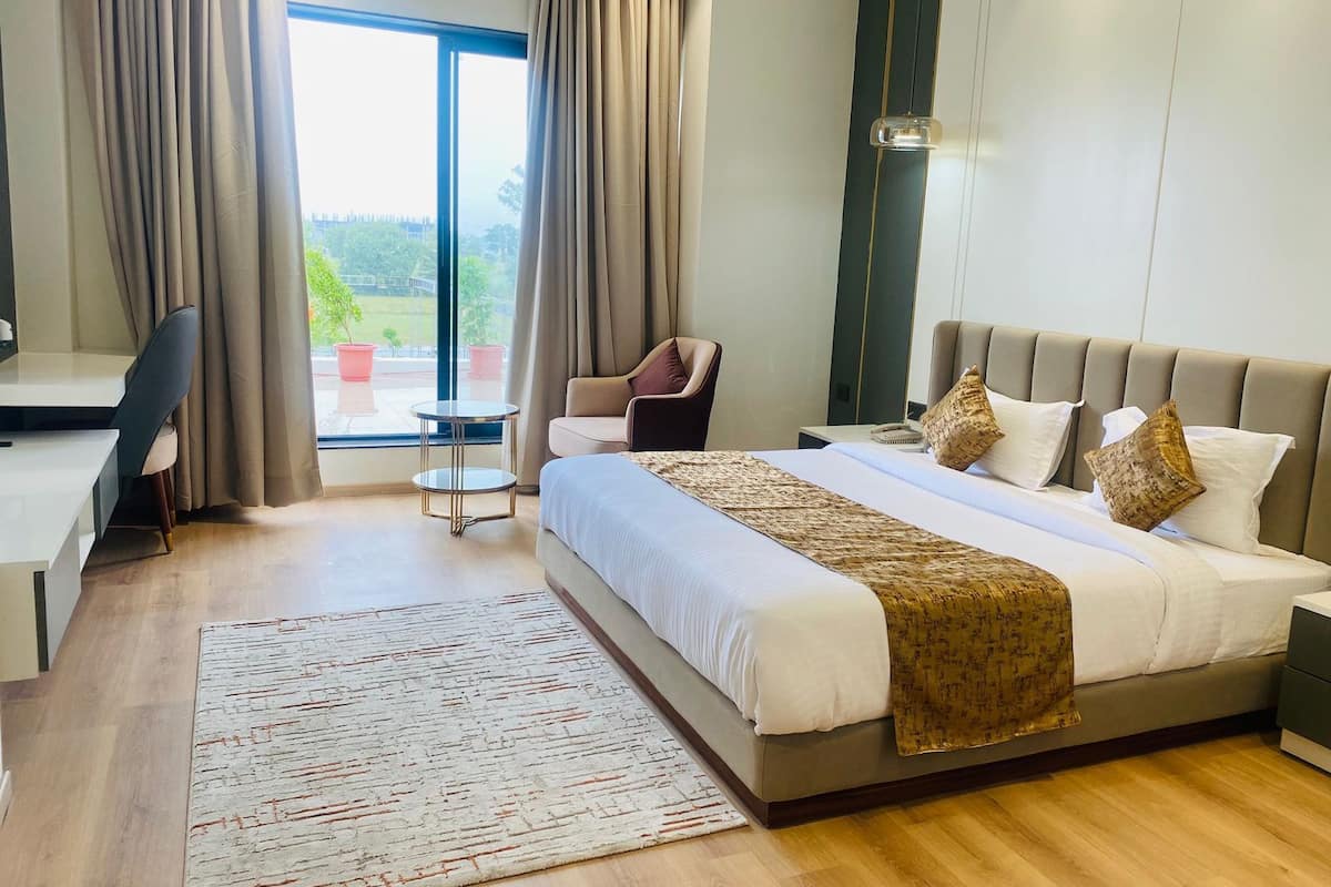 Escritorio, espacio para trabajar con un portátil, wifi gratis