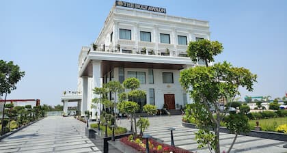 THE HOLY AWADH HOTEL