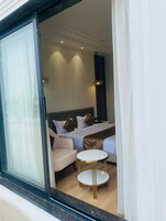 Superior Double Room | Desk, laptop workspace, free WiFi