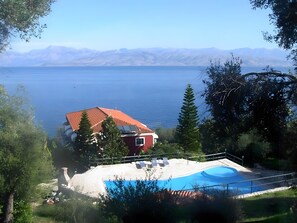 Pool - Studio Apartment 'Apraos Bay Hotel  11' with Sea View, Wi-Fi and Air Conditioning (Απραος)