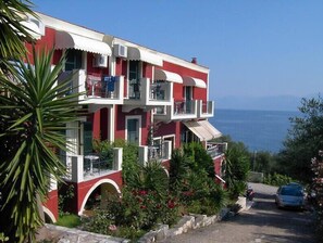 Exterior - Studio Apartment 'Apraos Bay Hotel 16' with Sea View, Wi-Fi and Air Conditioning (Απραος)
