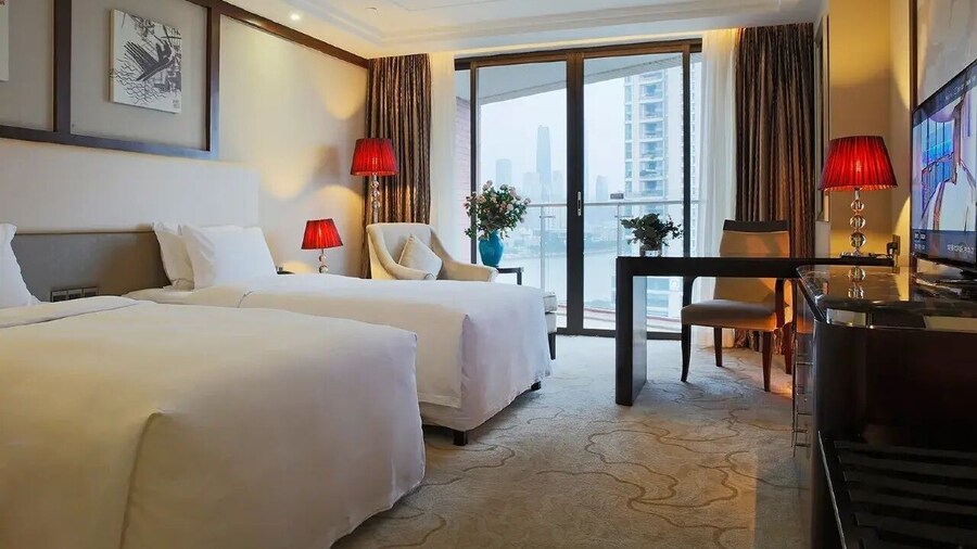 Sun Yat-sen University Kaifeng Hotel