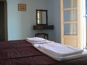 1 bedroom, WiFi, bed sheets - Studio Apartment 'Apraos Bay Hotel  17' with Sea View, Wi-Fi and Air Conditioning (Απραος)