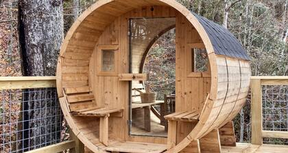 Relaxing Dome in the Heart of the Blue Ridge Mountains for an Unforgettable Glamping Experience in Rosman, North Carolina