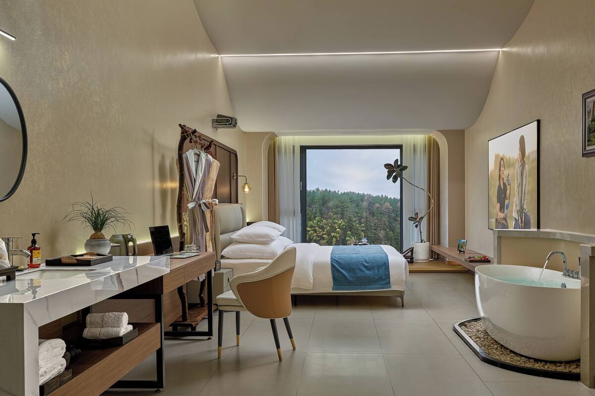 Premier Room | Free WiFi