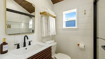 Hair dryer, towels, toilet paper