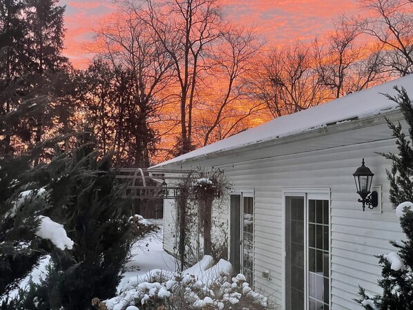 المنشأة من الخارج