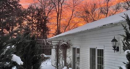 Peaceful Bed and Breakfast Accommodation for Two near Whitewater, Wisconsin
