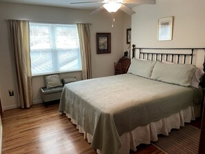 Unclassified image, 2 of 9, button - Charming Bed and Breakfast Accommodation near Lake Geneva, Wisconsin (Elkhorn)