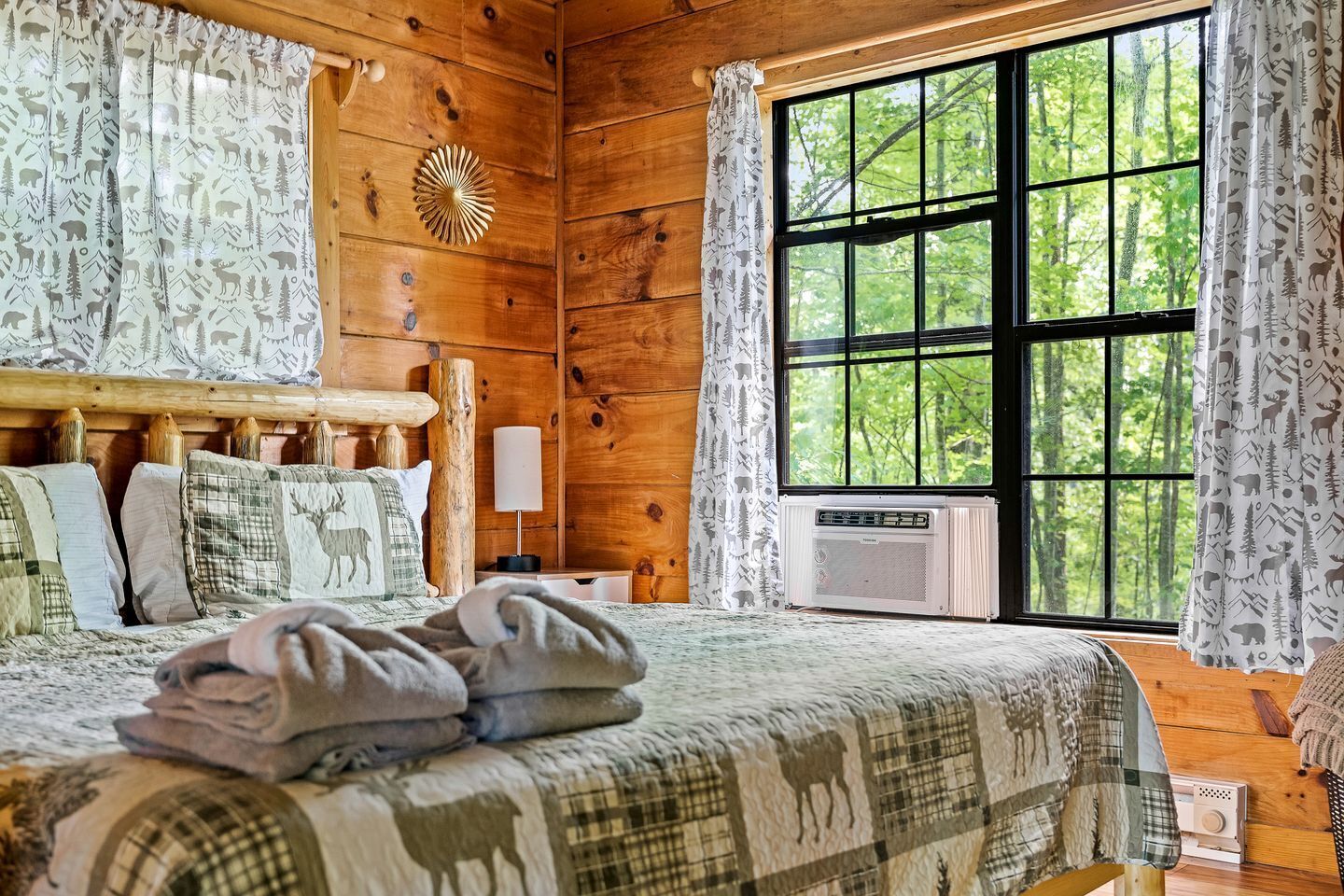 1 Schlafzimmer, Schreibtisch, WLAN, Bettwäsche