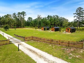 Property grounds - Entire Farm Retreat with Three Modern Cabins in Lake City, Florida, Perfect for an Event or Large Family Getaway (Lake City)