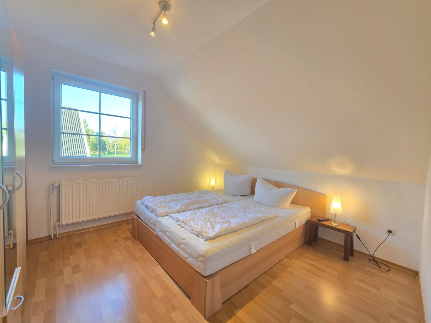 3 Schlafzimmer, Schreibtisch, Bügeleisen/Bügelbrett, WLAN