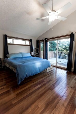 4 chambres, fer et planche à repasser, Wi-Fi, draps fournis