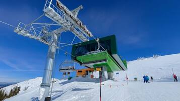 Snow and ski sports