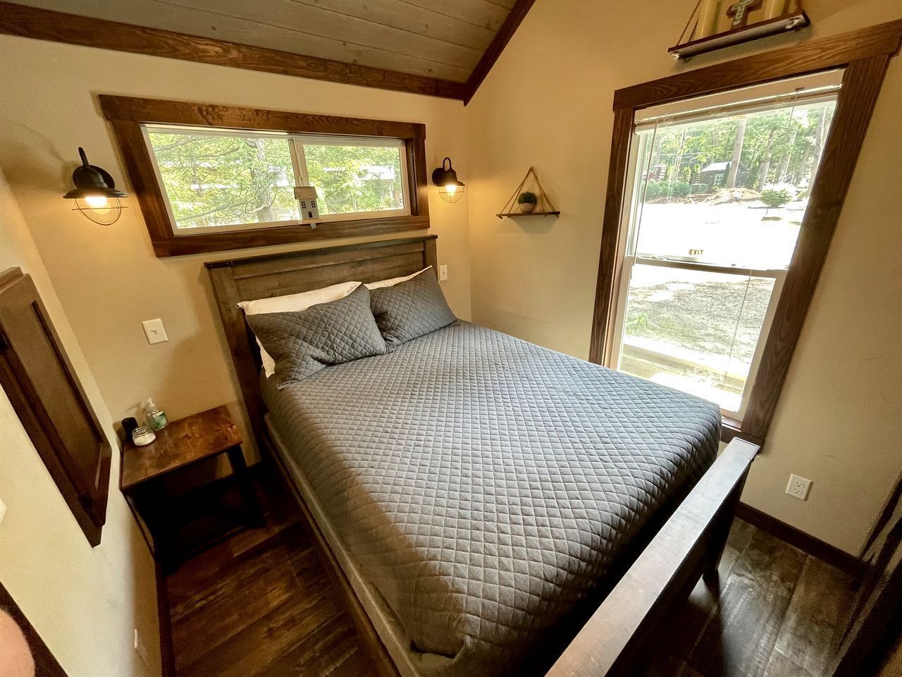 1 Schlafzimmer, Schreibtisch, WLAN, Bettwäsche