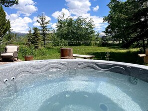 Outdoor spa tub - Scenic Mountain Cabin with Hot Tub & Ski-In Access near National Parks in Island Park, Idaho (Driggs)