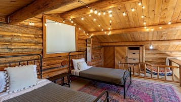 3 habitaciones, escritorio, tabla de planchar con plancha y wifi