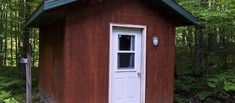 Charming Cabin in the Trees near Boulder Lake for an Amazing Escape near White Lake, Wisonsin