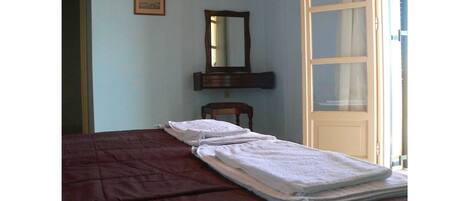 1 habitación, wifi y ropa de cama