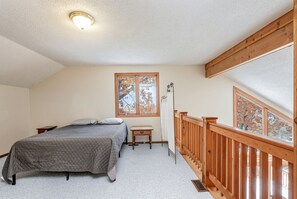 2 slaapkamers, een strijkplank/strijkijzer, wifi, beddengoed