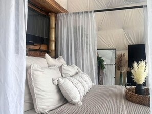 واي فاي وملاءات أسرّة