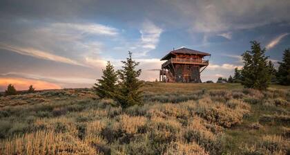 Marvelous Tower Rental in Ennis, Montana - Fantastic Family Glamping Vacation Spot near Virginia City