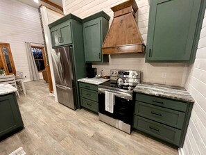 Refrigerador, microondas, parrilla de estufa y lavavajillas 