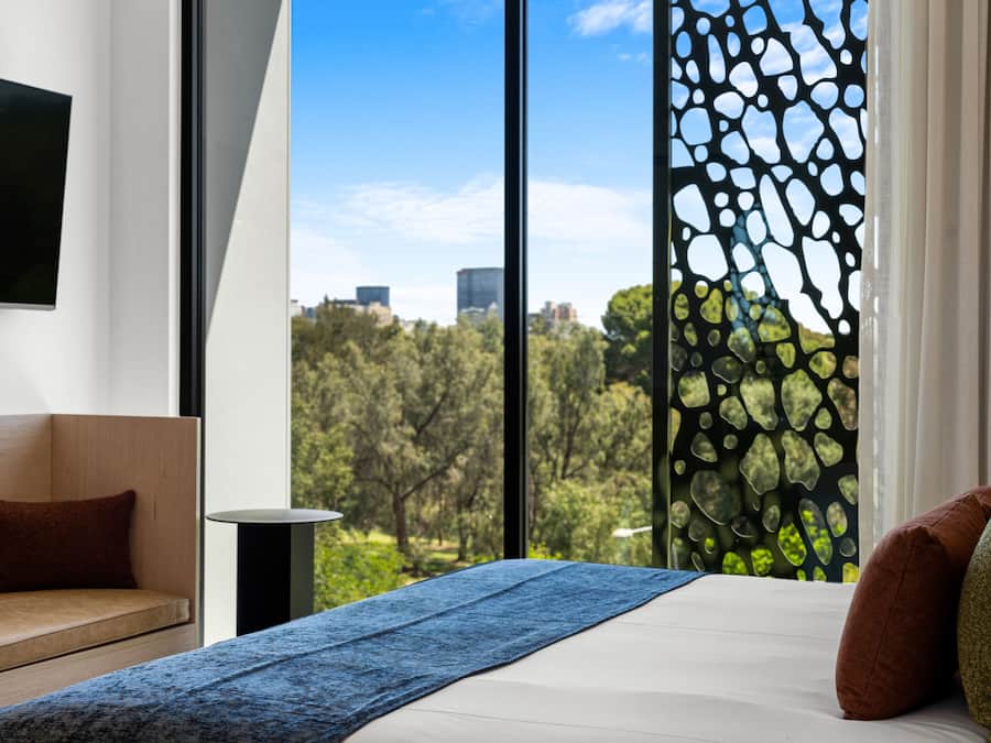 Iron/ironing board, free WiFi