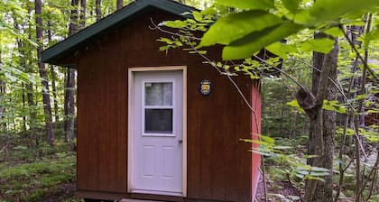 Romantic Cabin for a Cozy Escape in Nature near White Lake, Wisconsin