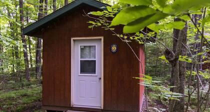 Romantic Cabin for a Cozy Escape in Nature near White Lake, Wisconsin
