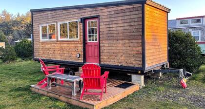 Pet-Friendly Tiny House Getaway with an On-Site Dog Park near Waldport, Oregon