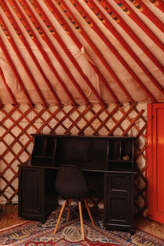 Authentic Mongolian Yurt in Sequoia National Forest, Perfect for a Glamping Retreat in Nature
