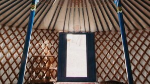 Bed sheets - Amazing Yurt on a Secluded Nature Retreat for an Unforgettable Escape in Nature in Dunlap, California (Dunlap)