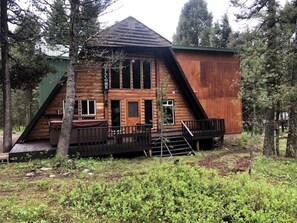 Exterior - Spacious Rustic Cabin with Hot Tub and Game Loft Near Trails in Island Park, Idaho (Idaho City)