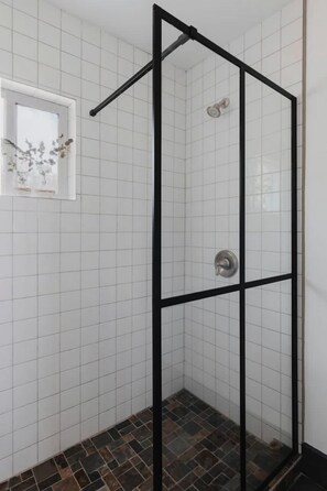 Toallas y papel de baño 