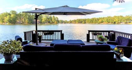 Romantic Couples Cottage for Relaxing Getaways on the Outskirts of Hot Springs, Arkansas