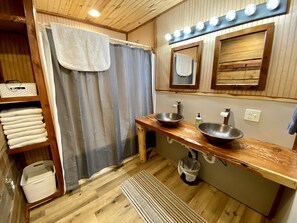 Towels, soap, shampoo
