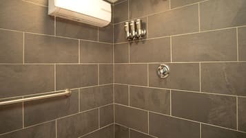 Towels, soap, shampoo, toilet paper