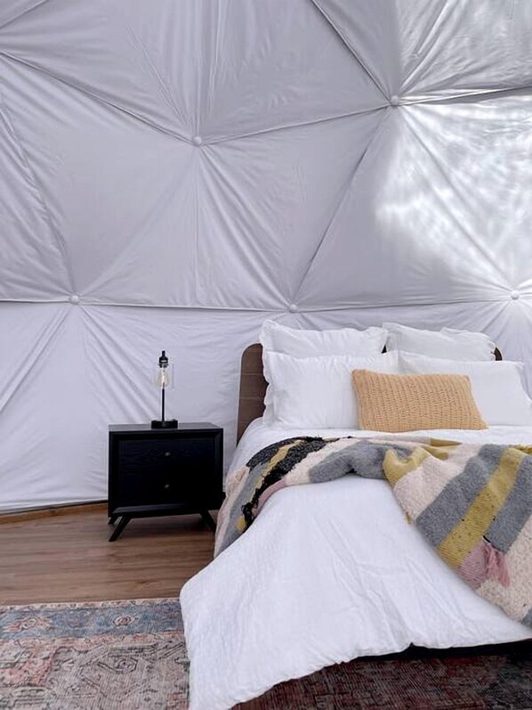 1 chambre, literie fournie