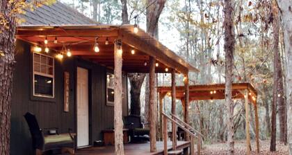 Charming Cabin for a Family Holiday next to Big Thicket National Preserve, Texas