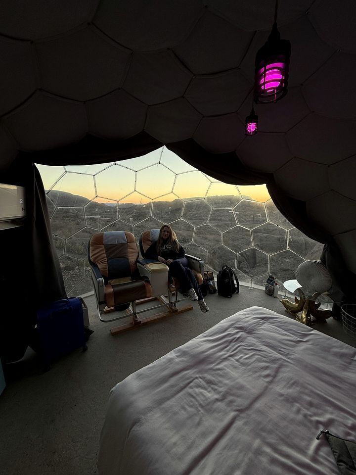 1 bedroom, travel crib, WiFi
