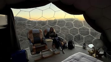 1 bedroom, travel crib, WiFi